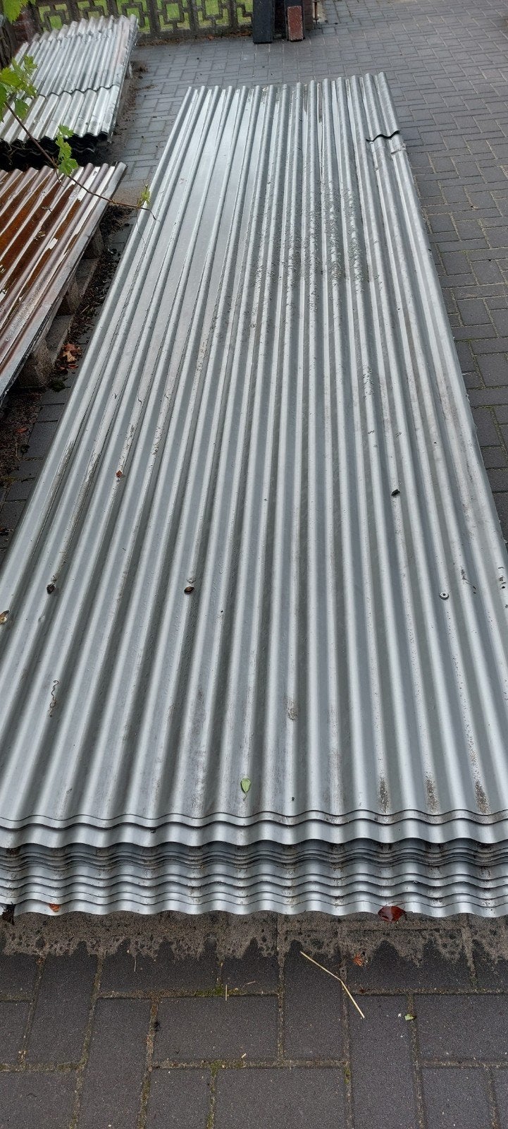 vintage metalen verzinkte roestige  golfplaten dakplaten, Doe-het-zelf en Verbouw, Dakpannen en Dakbedekking, Gebruikt, Overige kleuren
