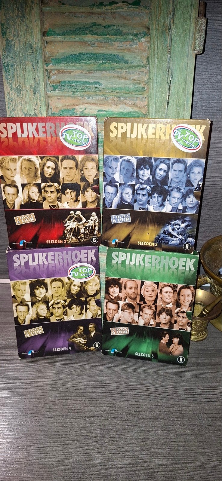 Spijkerhoek dvd boxset seizoenen 2, 3, 4 & 5 per box, 8,50 €, Cd's en Dvd's, Dvd's | Tv en Series, Gebruikt, Boxset, Drama, Ophalen of Verzenden