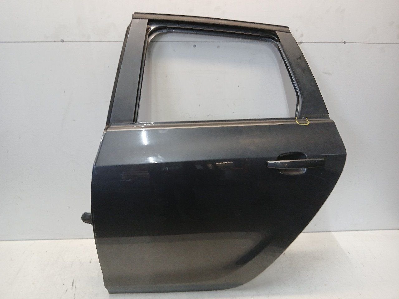 Portier links achter Opel Astra, Onderdelen@venauto.nl, Van der Ven Autorecycling B.V., Gebruikt, Ettenseweg 76, 4706 PB Roosendaal, The Netherlands