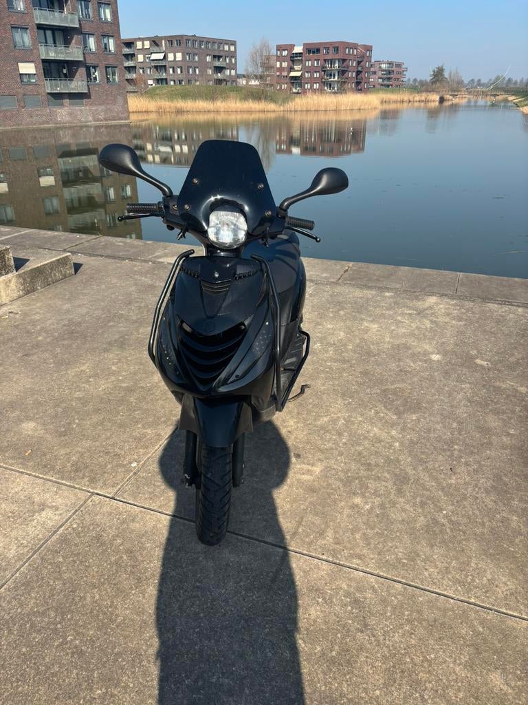 Zip piaggio 2000 80cc 4t, Ophalen, Maximaal 45 km/u, Zip, Zo goed als nieuw