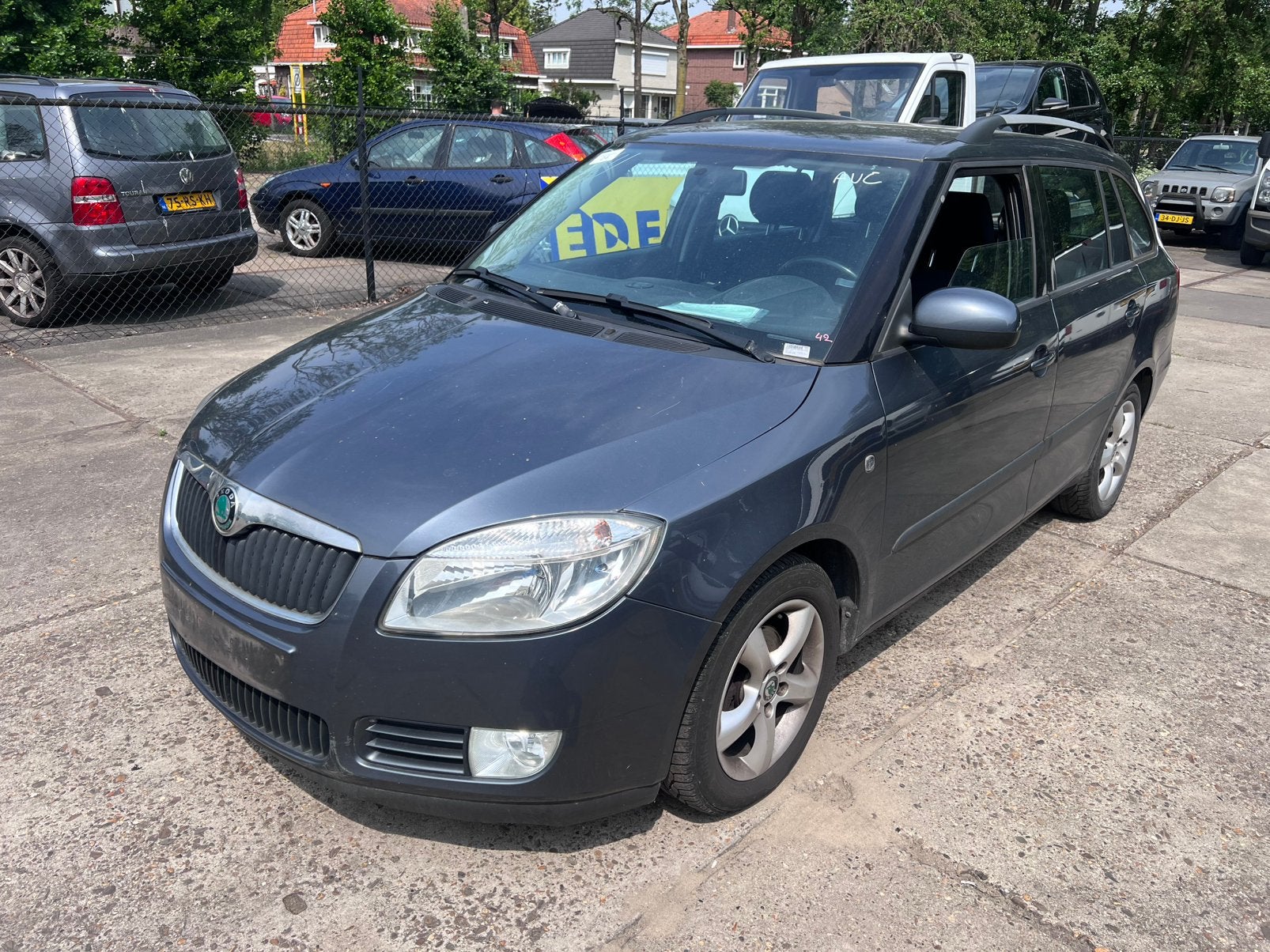 Skoda fabia 1.4 tdi bj 2010, Auto's, Skoda, Voorwielaandrijving, Stof, 4 cilinders, Bruin