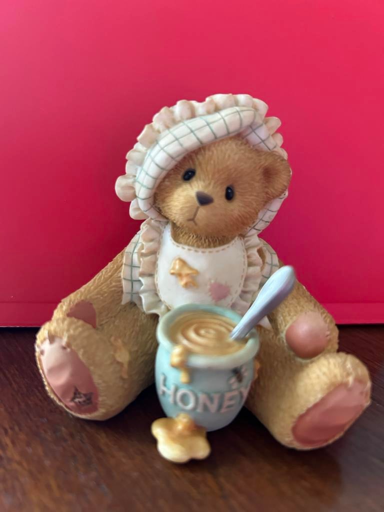 Cherished Teddies 1997 Kara, Verzamelen, Beren en Cherished Teddies, Ophalen, Zo goed als nieuw, Beeldje, Cherished Teddies
