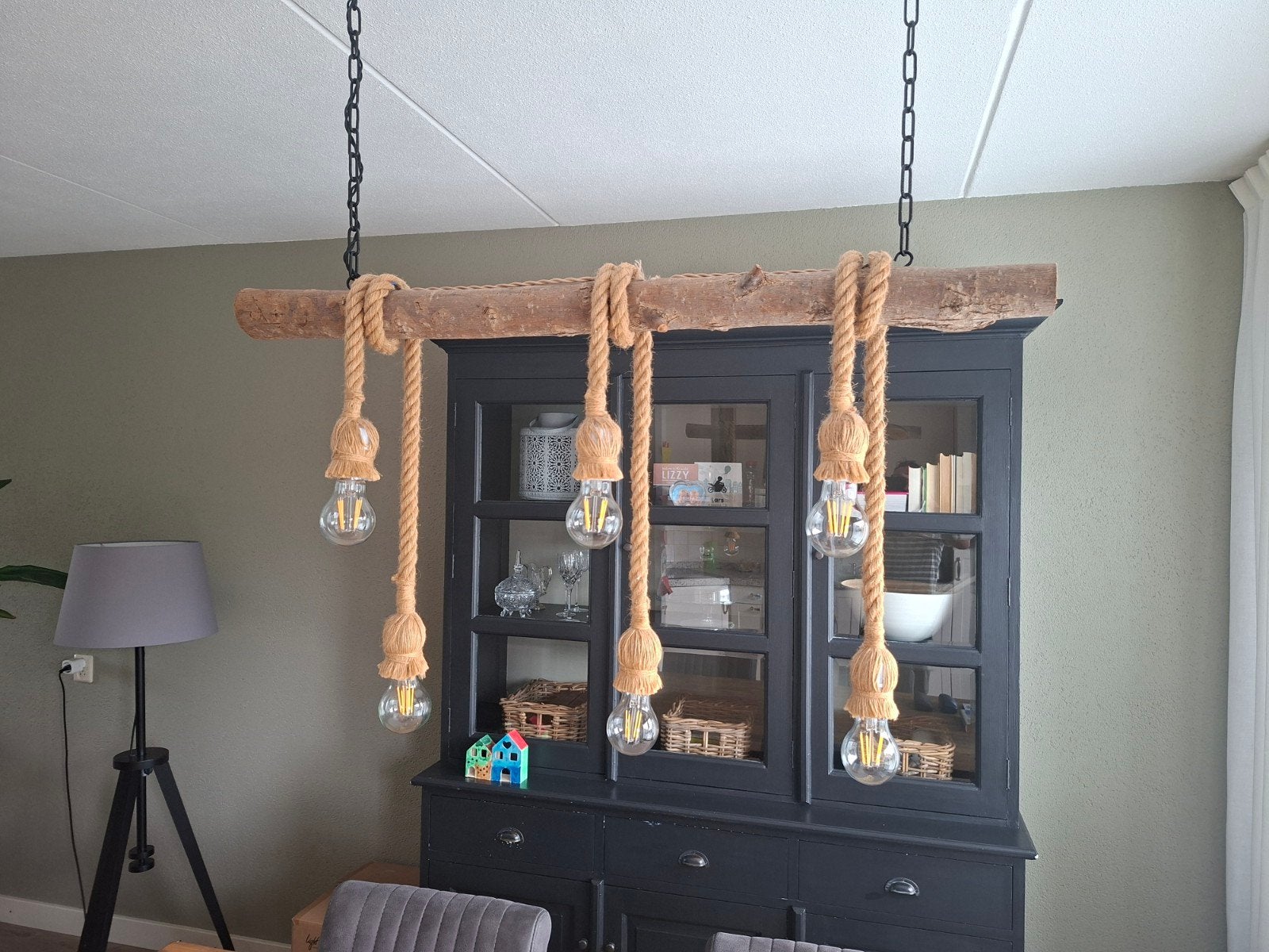 Hanglamp houten tak, Ophalen