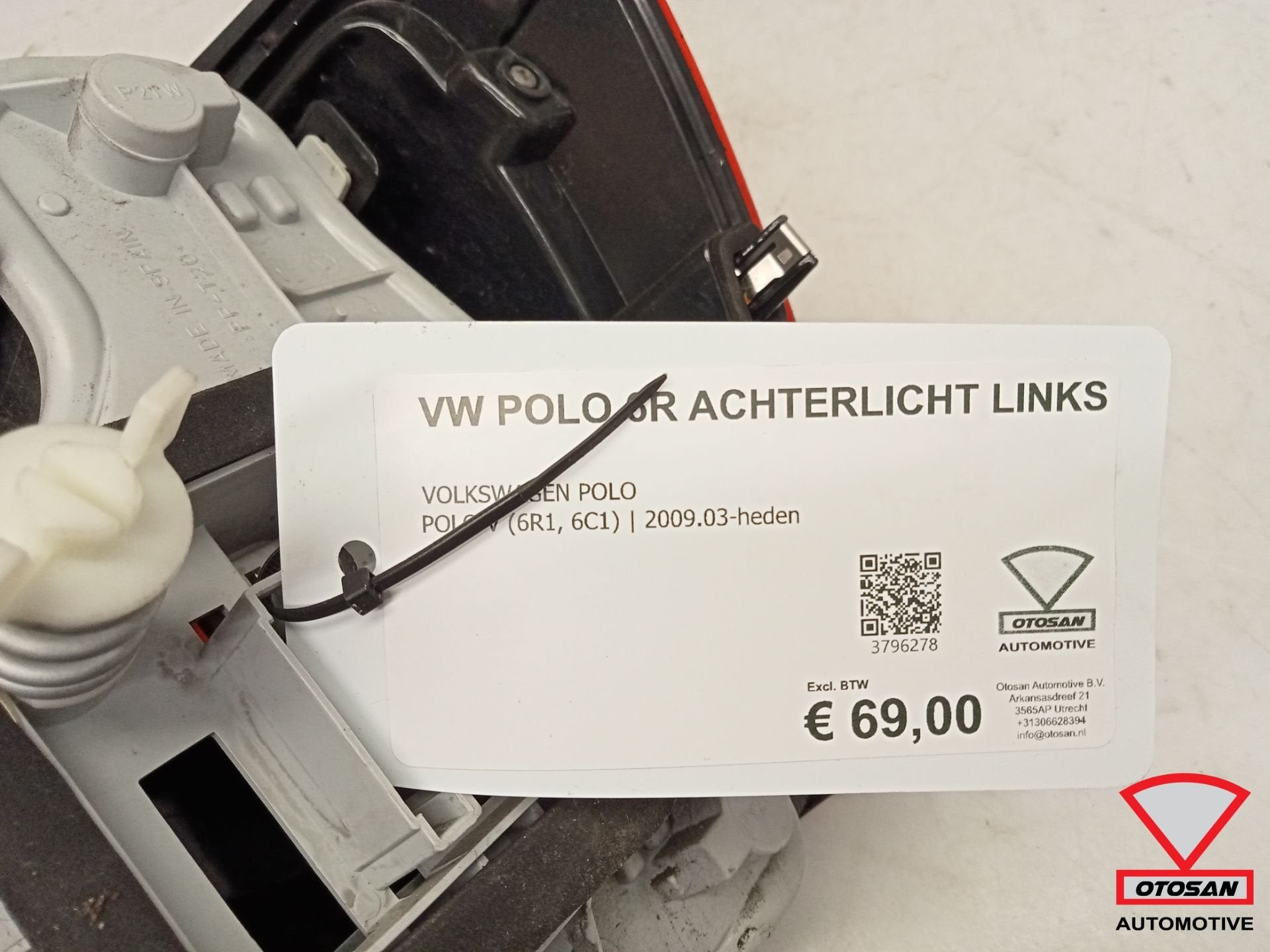 VW Polo 6R Achterlicht Links Compleet Origineel!, Auto-onderdelen, Gebruikt, Volkswagen, Volkswagen AG, Berliner Ring 2
38440  Wolfsburg, DE