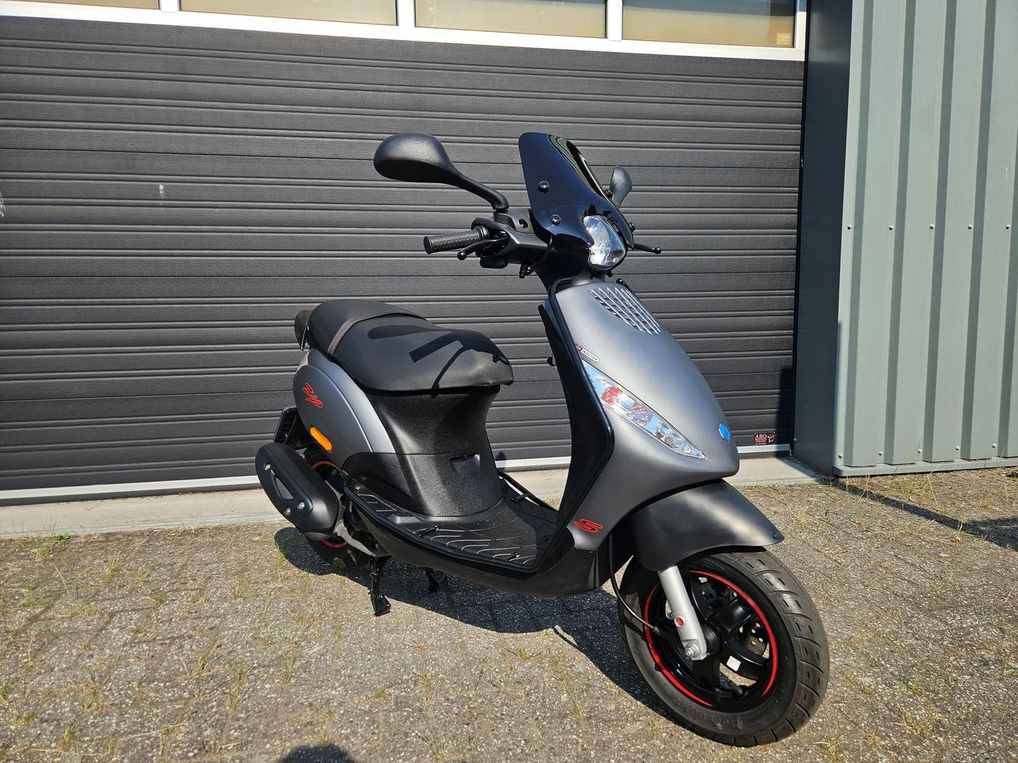 PIAGGIO ZIP 4T E4 BROM 2019 MAT GREY 1927 KM + OPTIES!, Onbekend, Ophalen of Verzenden, Zo goed als nieuw, Onbekend