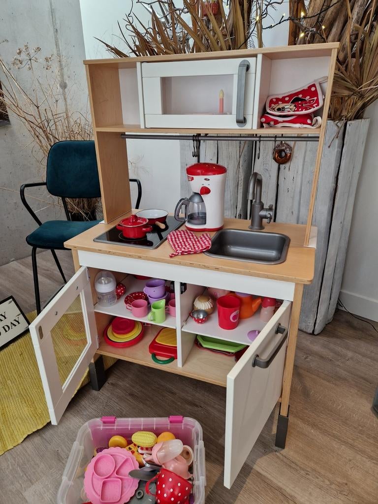 Ikea keuken met benodigheden, Ophalen, Zo goed als nieuw