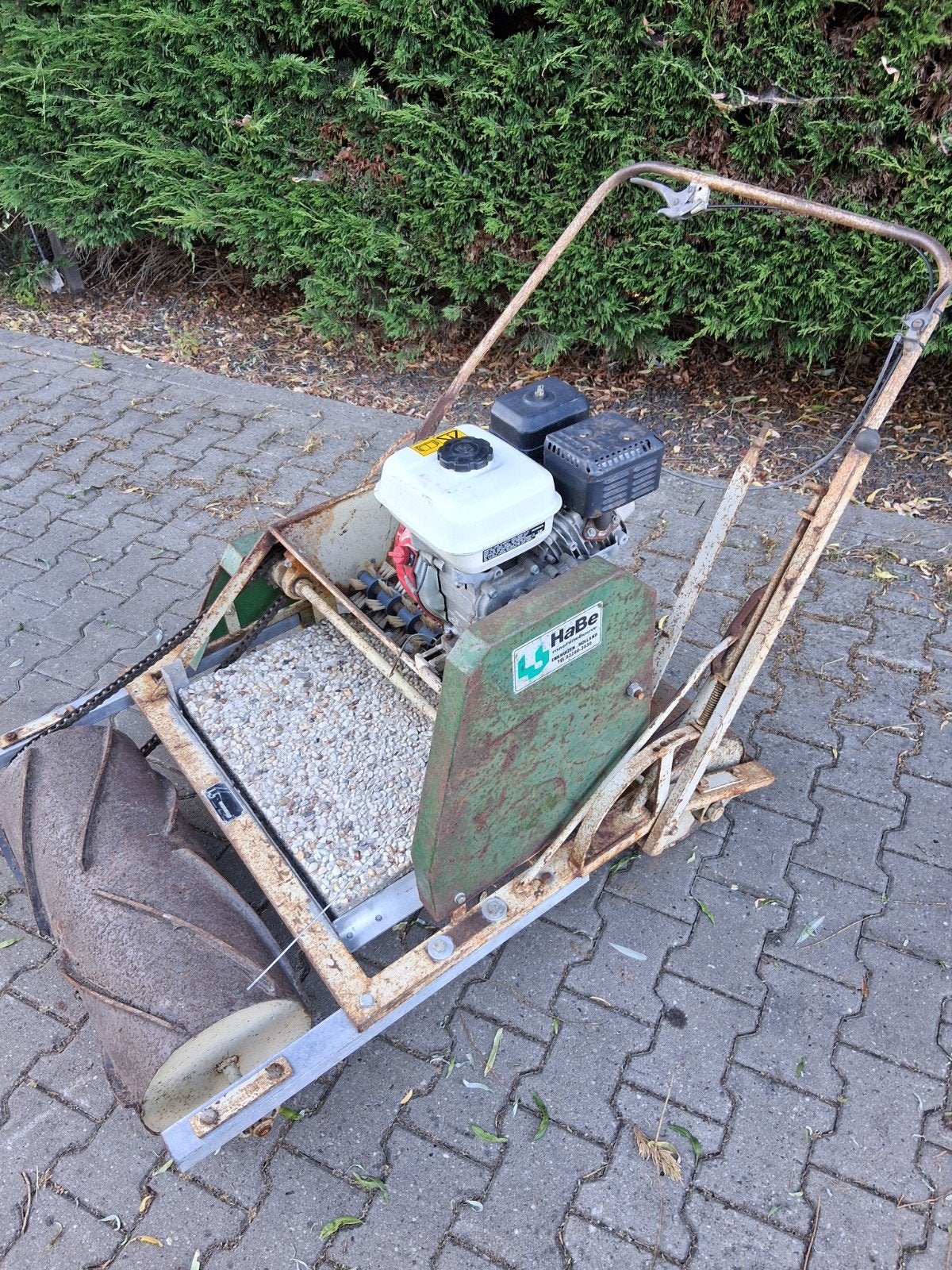 Gazonrol met Honda motor, Tuin en Terras, Grasmaaiers, Honda, Gebruikt, Ophalen of Verzenden, Benzine-grasmaaier