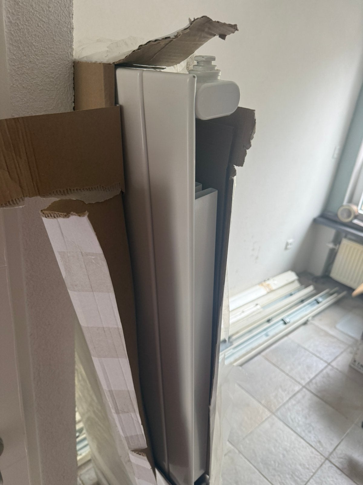 Nig een nieuwe radiator 160hoog 57,8 breed moet weg snel, Ophalen, Radiator, Nieuw, Minder dan 60 cm
