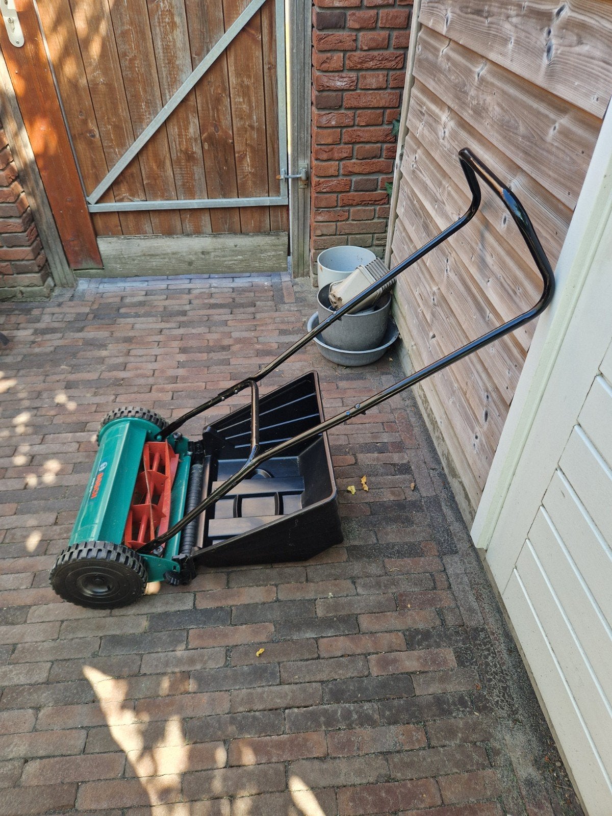 Bosch AHM 38 H handgrasmaaier met opvangbak, Ophalen, Handgrasmaaier, Zo goed als nieuw, Opvangbak