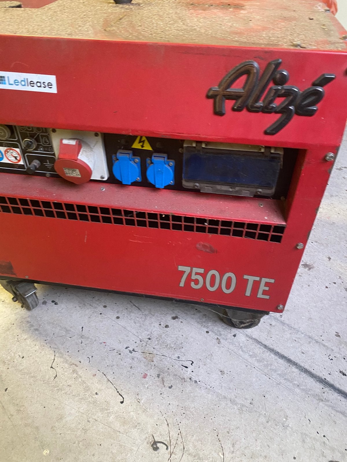 SDMO generator elizé 7500, Ophalen, Gebruikt, 5 tot 10 kVA, Elektrisch startend