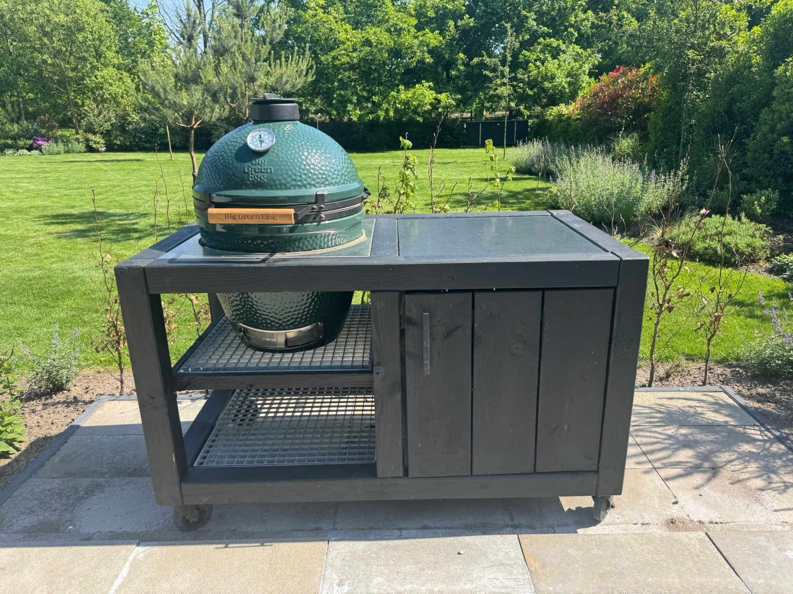 Buitenkeuken Big Green Egg large, Tuin en Terras, Buitenkeukens, Ophalen, Zo goed als nieuw, Houtskool