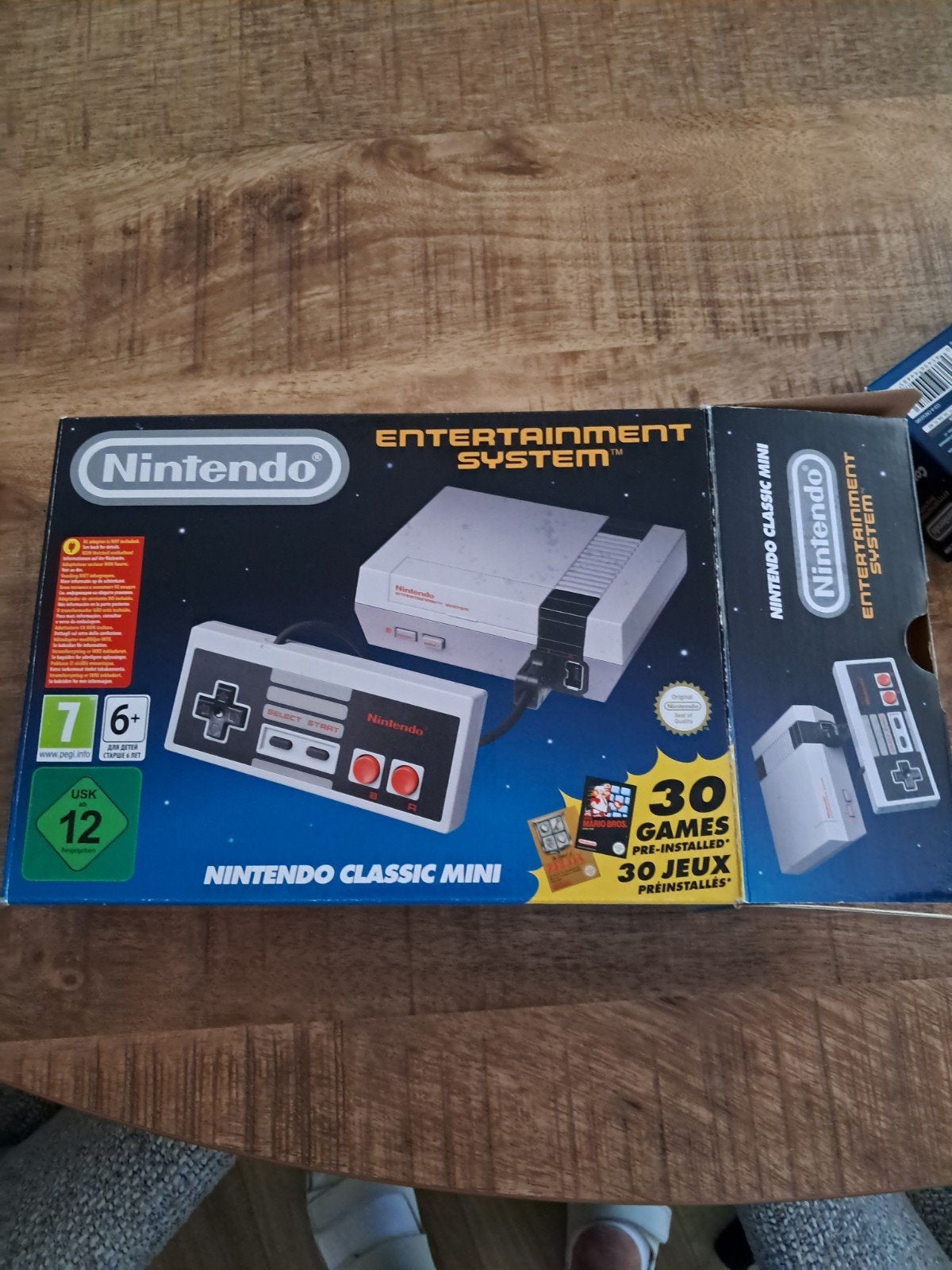 Nintendo Classic Mini NES - Zo goed als nieuw, Spelcomputers en Games, Spelcomputers | Nintendo NES, Ophalen of Verzenden, Zo goed als nieuw