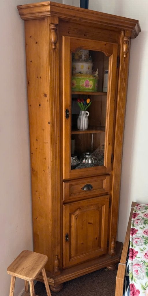 Hoekkast, massief hout. met lade ,glazen-  en dichte deur, Ophalen, Gebruikt, 75 cm of meer, Met lade(s)
