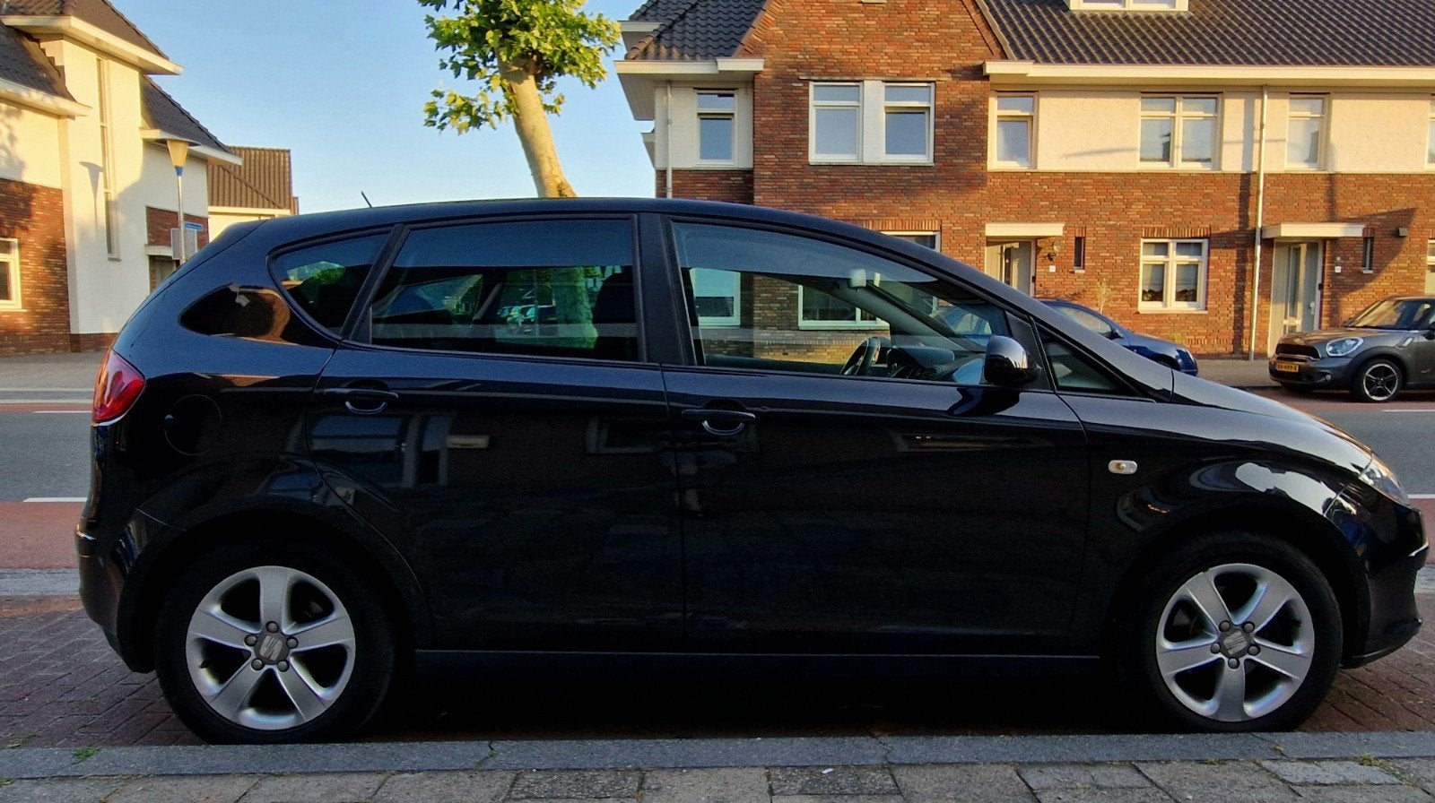Seat Altea 1.6 74KW 2006 Zwart LEER! zeer scherp geprijsd, 4 cilinders, USB, Zwart, 1200 kg