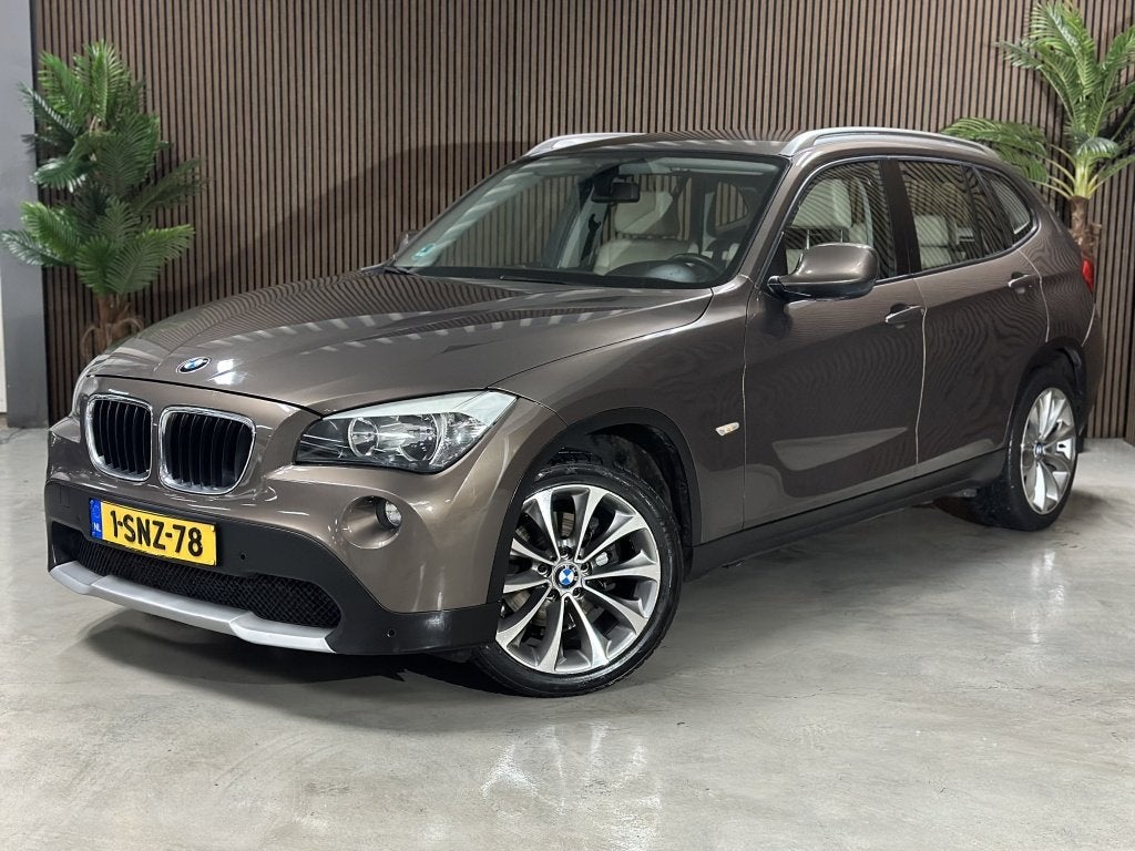 BMW X1 sDrive18i (bj 2010, automaat), Auto's, BMW, Euro 5, Achterwielaandrijving, 4 cilinders, Leder