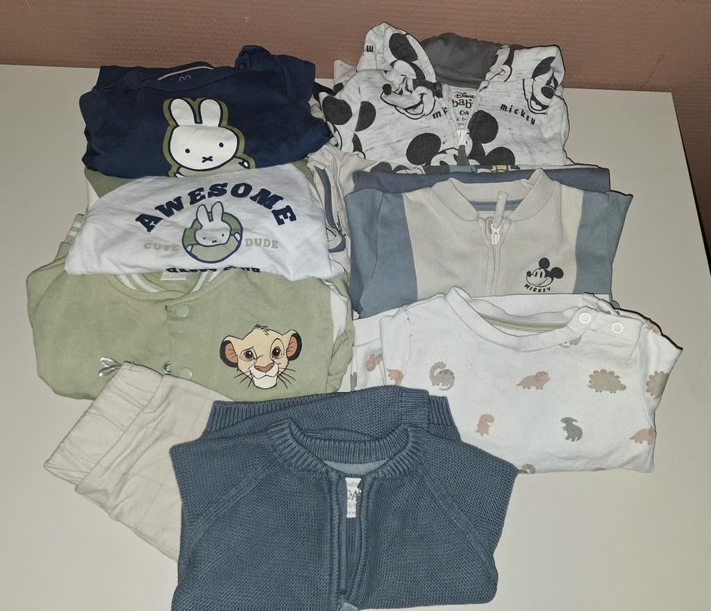 Babykleding pakket: Disney, Nijntje, Dino - H&M & C&A, Ophalen of Verzenden, Zo goed als nieuw, H&M, C&A, Jongetje