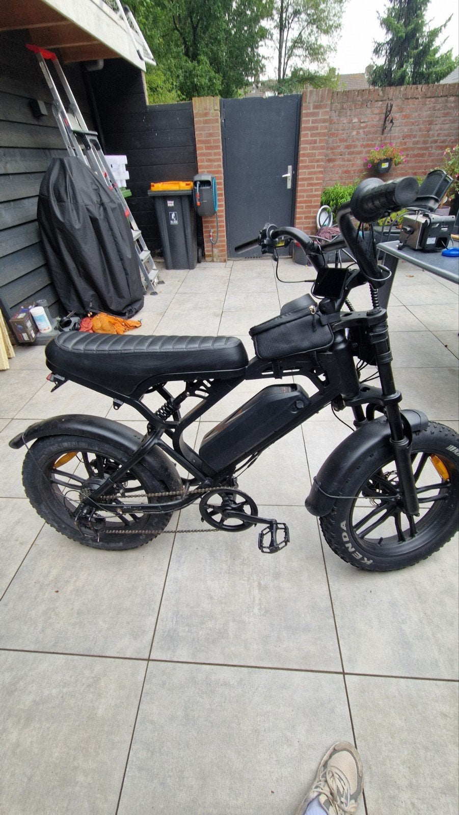Stoere Fatbike - Zwart jaartje oud, Zo goed als nieuw, Minder dan 47 cm, 50 km per accu of meer, Ophalen