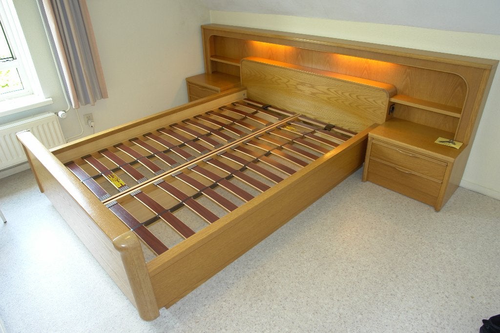 Tweepersoons bed 140*200 met ombouw, Huis en Inrichting, Slaapkamer | Bedden, Ophalen, Strak, Gebruikt, Overige kleuren