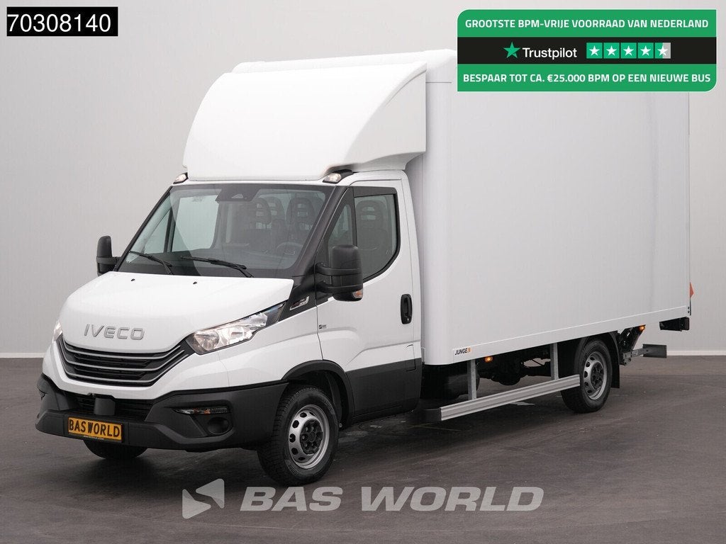 Iveco Daily 35S18 3.0L Automaat Laadklep 180PK Bakwagen ACC, Auto's, Bestelauto's, Automaat, Stof, Euro 6, 4 cilinders