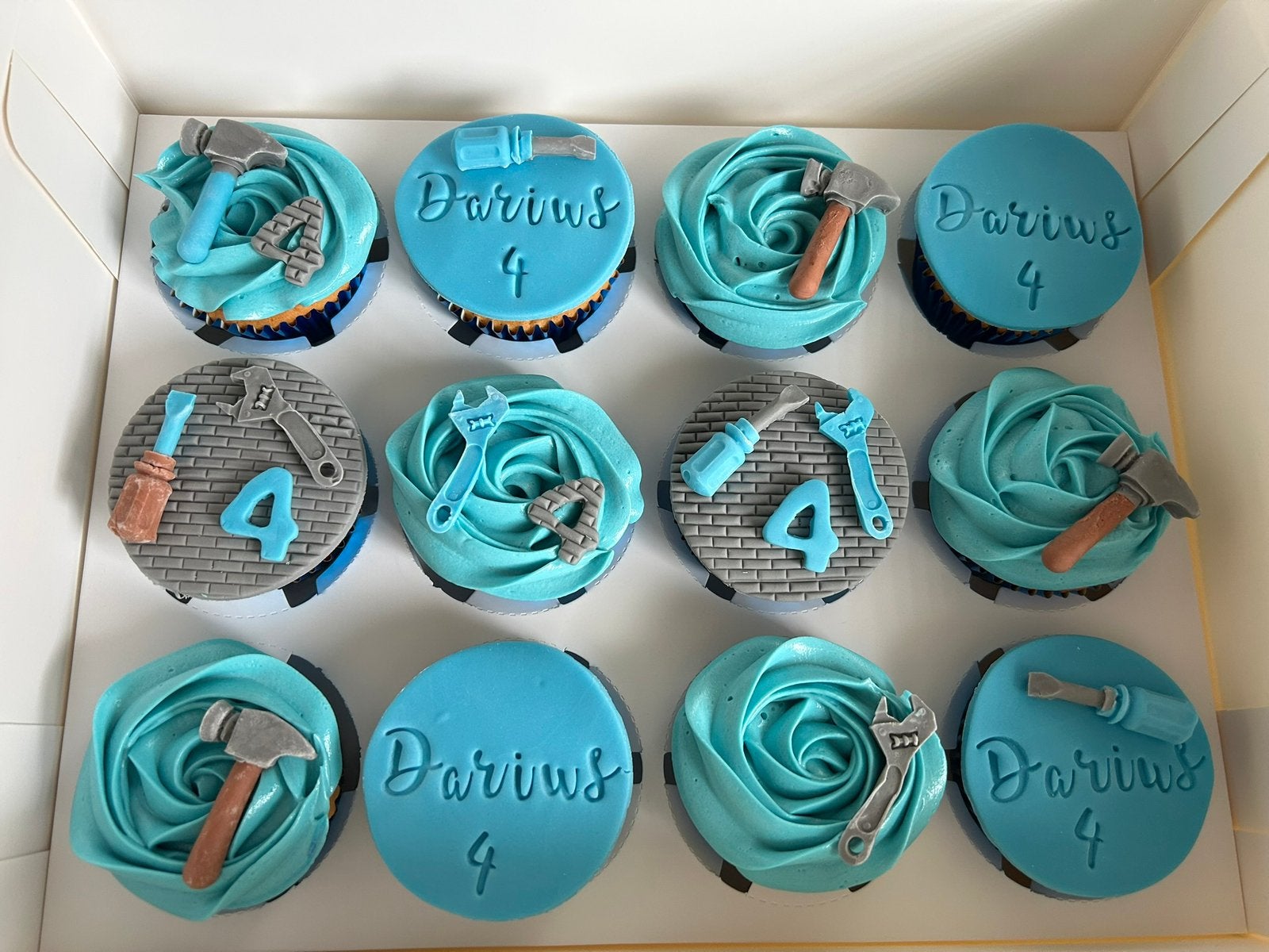 Gedecoreerde cupcakes te koop, Ophalen, Zo goed als nieuw, Overige