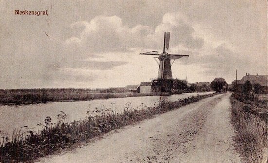 Bleskensgr(a)af, molenzicht rond 1910, Natuur, Verzenden, Foto, Zo goed als nieuw