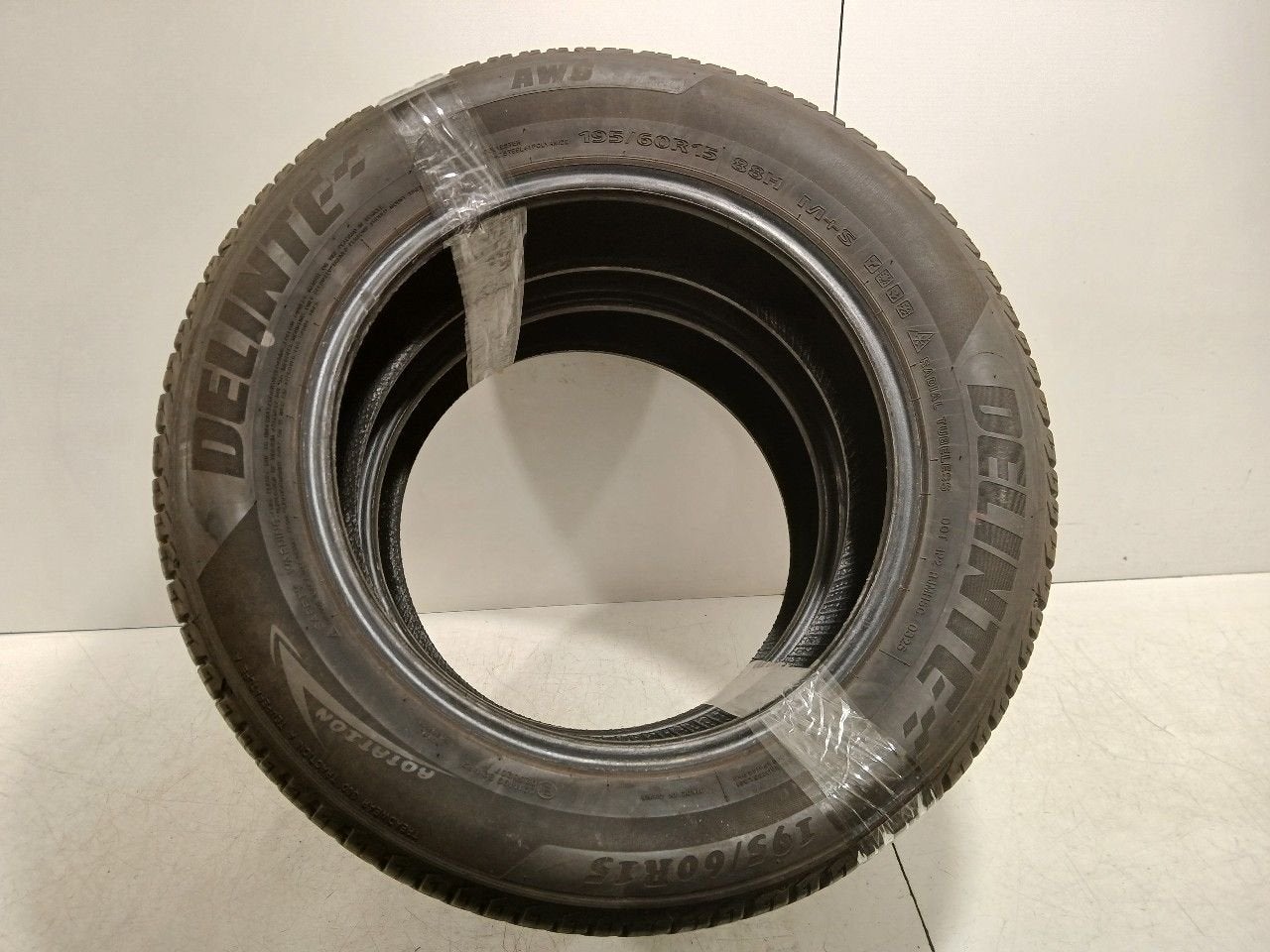 Bandenset 2 stuks 4-Seizoenen 195 60 R15, Onderdelen@venauto.nl, Van der Ven Autorecycling B.V., Gebruikt, 15 inch