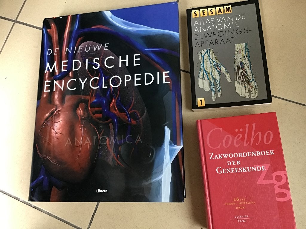 3 medische / anatomie boeken, Boeken, Studieboeken en Cursussen, Diverse auteurs, Zo goed als nieuw, Beta, HBO