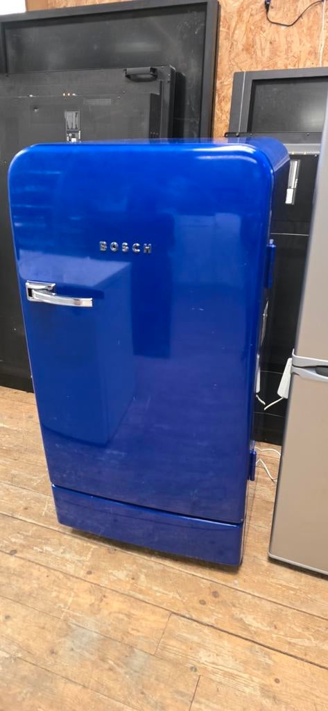 Goed werkende Bosch retro koelkast, 200 liter of meer, Ophalen, Gebruikt, 160 cm of meer