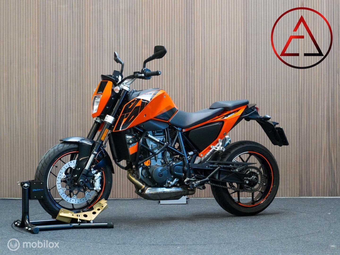 KTM 690 Duke 2017 | Origineel | Alle papieren | 11.600km, KTM, Christiaan huygensweg 32D, Bedrijf, Toermotor