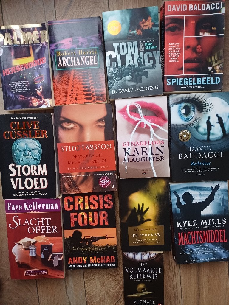 Thrillers, Ophalen of Verzenden, Gelezen