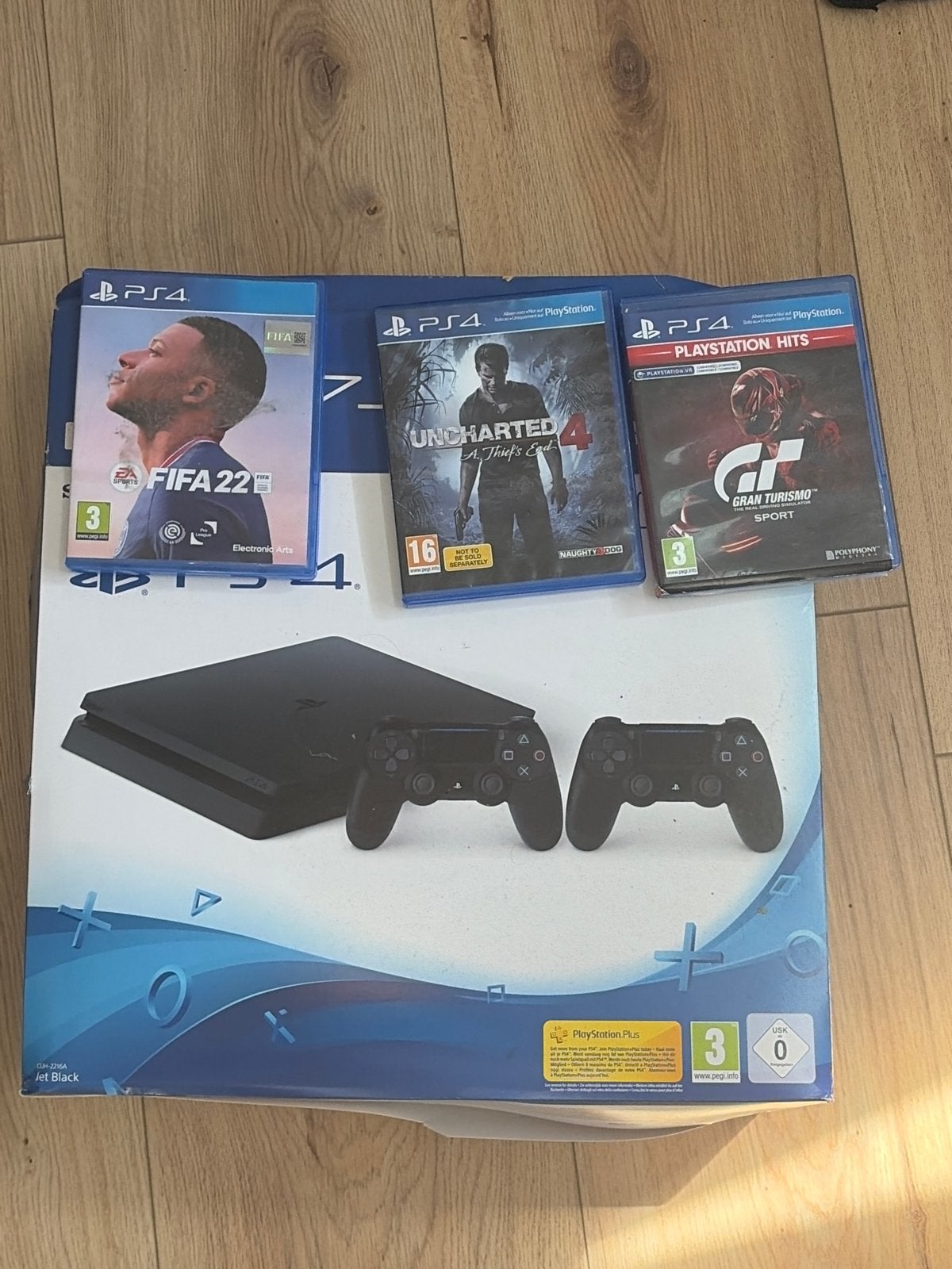 PlayStation 4 Slim met 2 controllers en 3 games, Met 2 controllers, Ophalen of Verzenden, Slim, 500 GB
