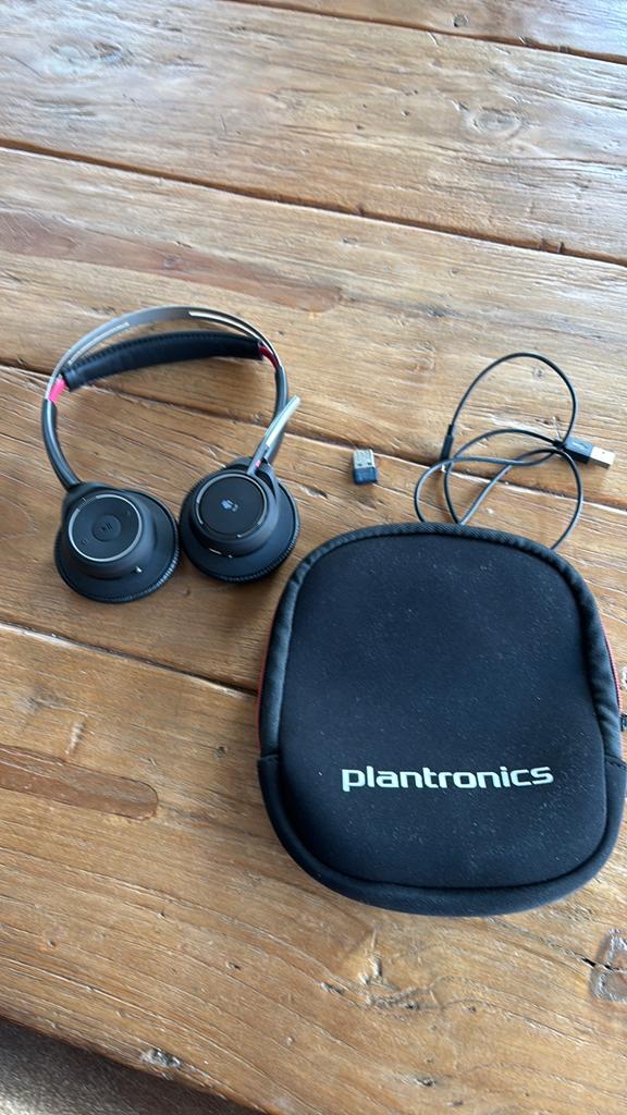 Plantronics Draadloze Headset voor Teams - Inclusief Dongle, Overige merken, Zo goed als nieuw, Draadloos, Op oor (supra aural)