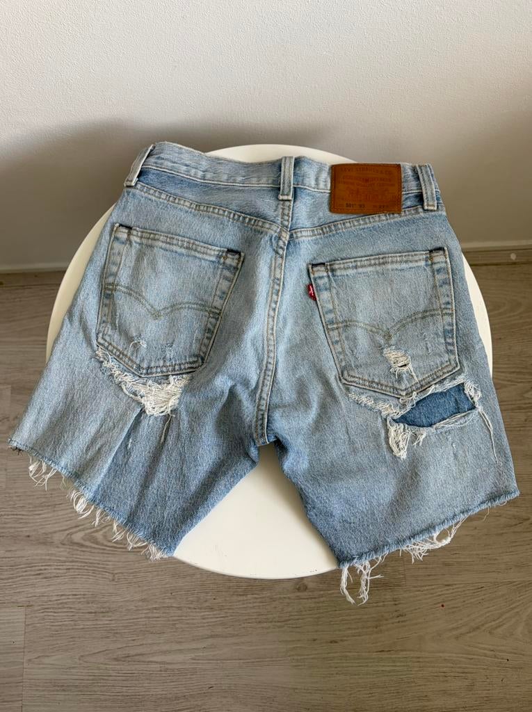 Levi’s 501 ‘93 korte spijkerbroek, Ophalen of Verzenden, Zo goed als nieuw, Blauw, W27 (confectie 34) of kleiner