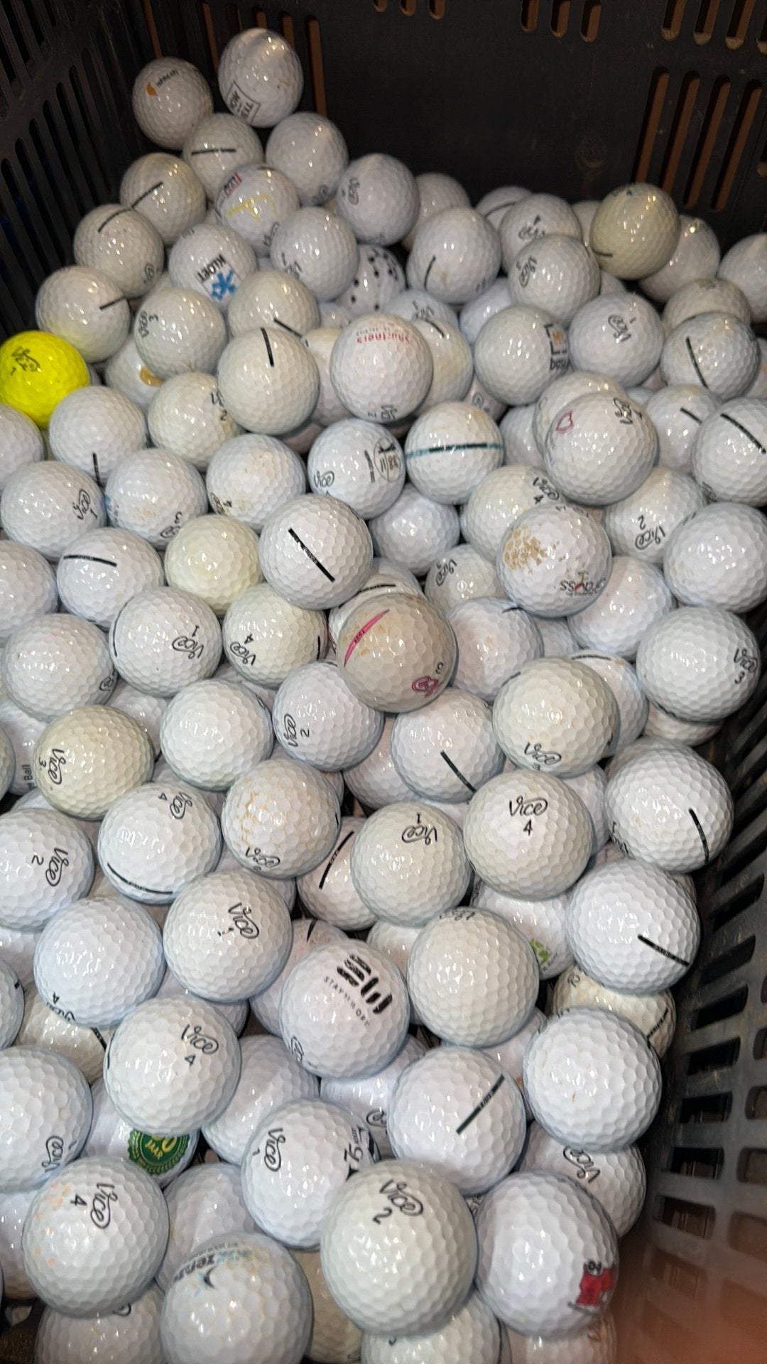 Gebruikt vice golfballen 100 stuks, Sport en Fitness, Golf, Ophalen of Verzenden, Zo goed als nieuw, Bal(len)