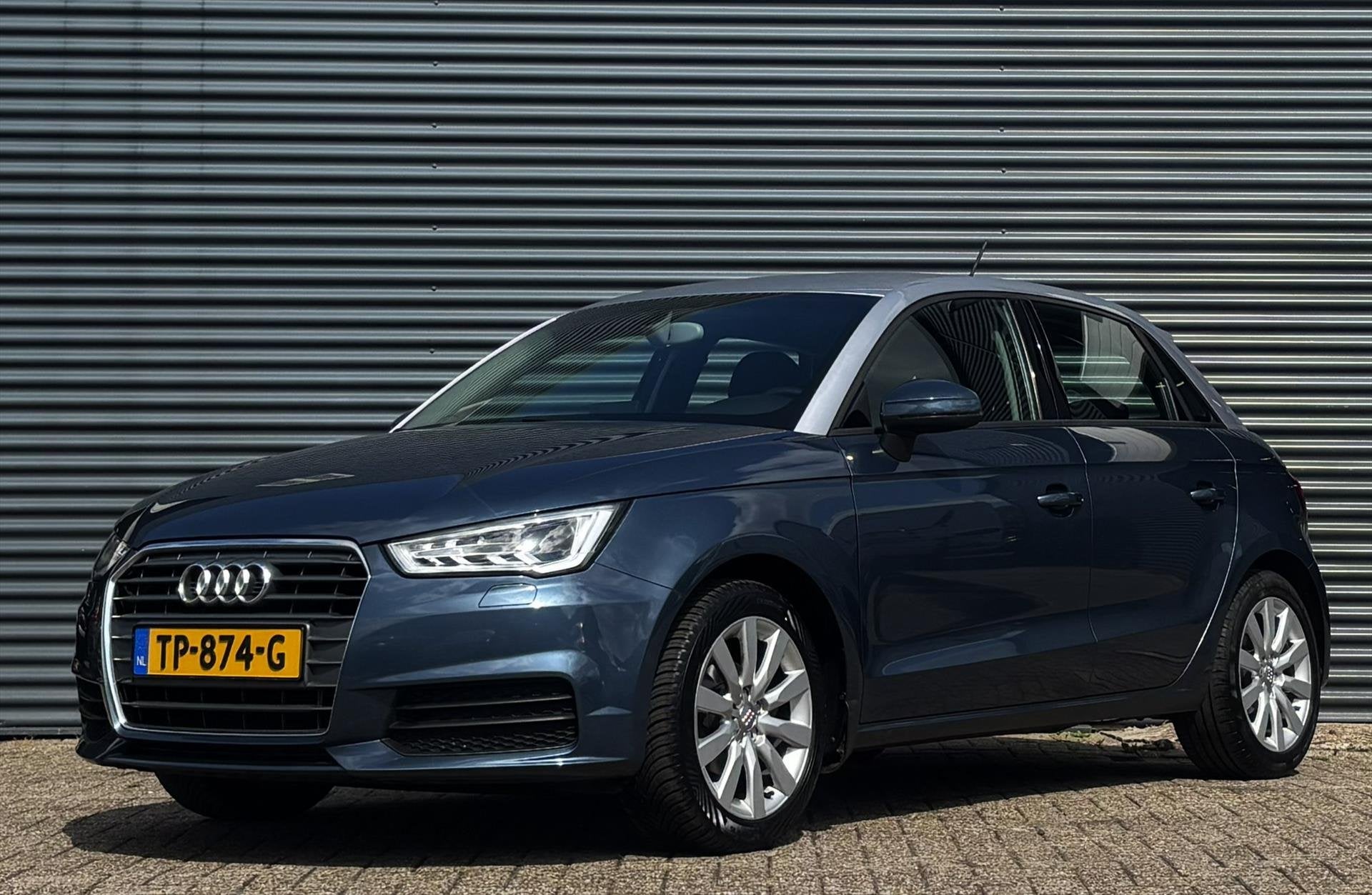 Audi A1 1.0 TFSI SPORTBACK 95PK, Auto's, Voorwielaandrijving, Euro 6, 95 pk, Blauw