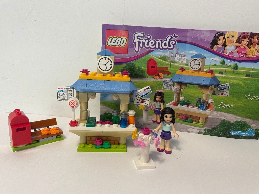 41098 Lego Friends Emma's toeristenkiosk, Lego, Friends, Zo goed als nieuw, Complete set