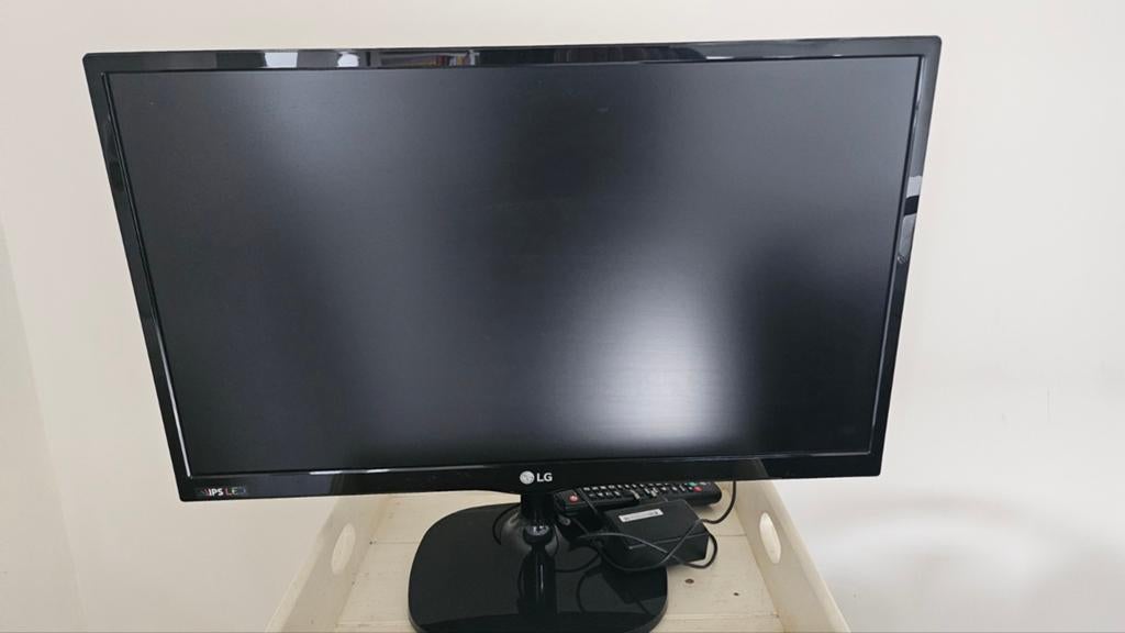 24 inch LG televisie, Audio, Tv en Foto, Televisies, Ophalen, Gebruikt, 40 tot 60 cm, LG