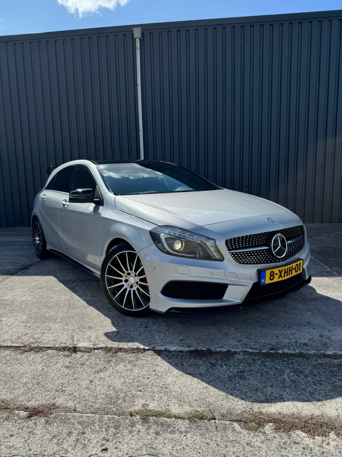 Mercedes-Benz A-Klasse A180  Automaat  /AMG/PANO, Auto's, 4 cilinders, 122 pk, 1200 kg, Particulier