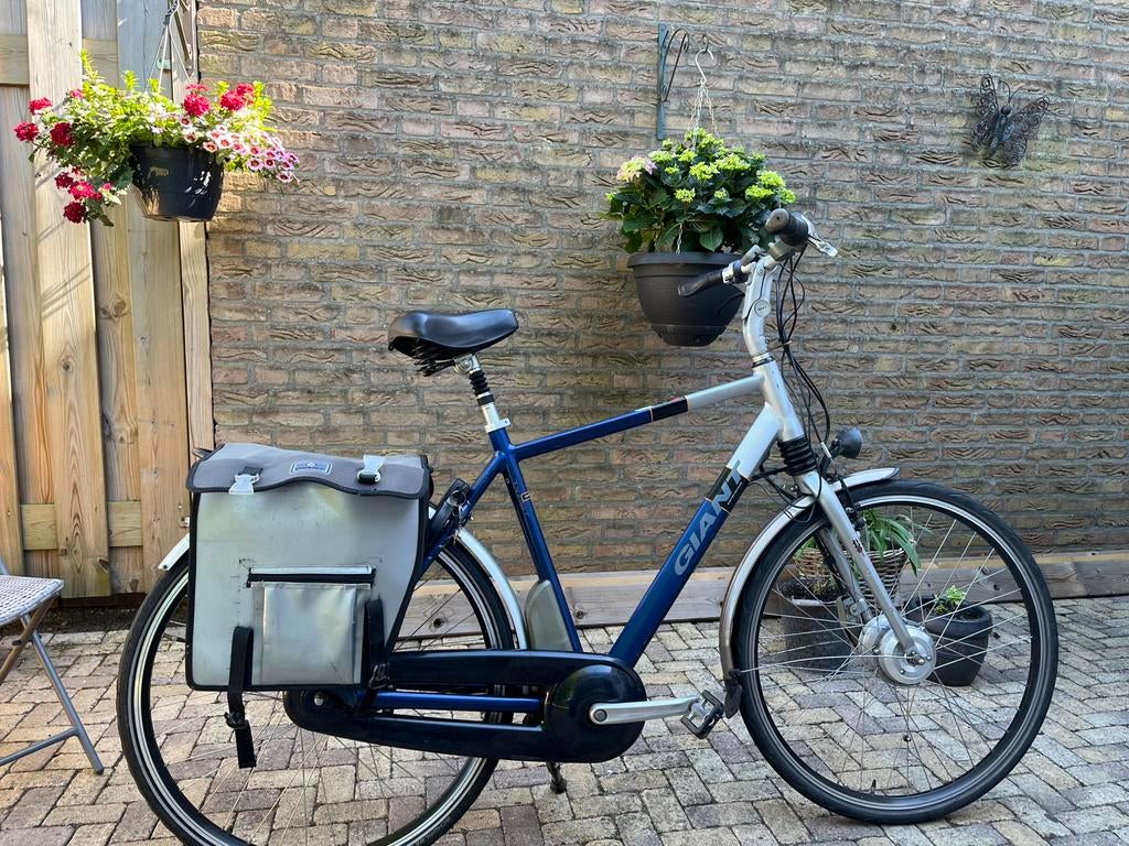 Mooie Giant twist elektrische heren fiets., Fietsen en Brommers, Elektrische fietsen, Ophalen of Verzenden, Zo goed als nieuw