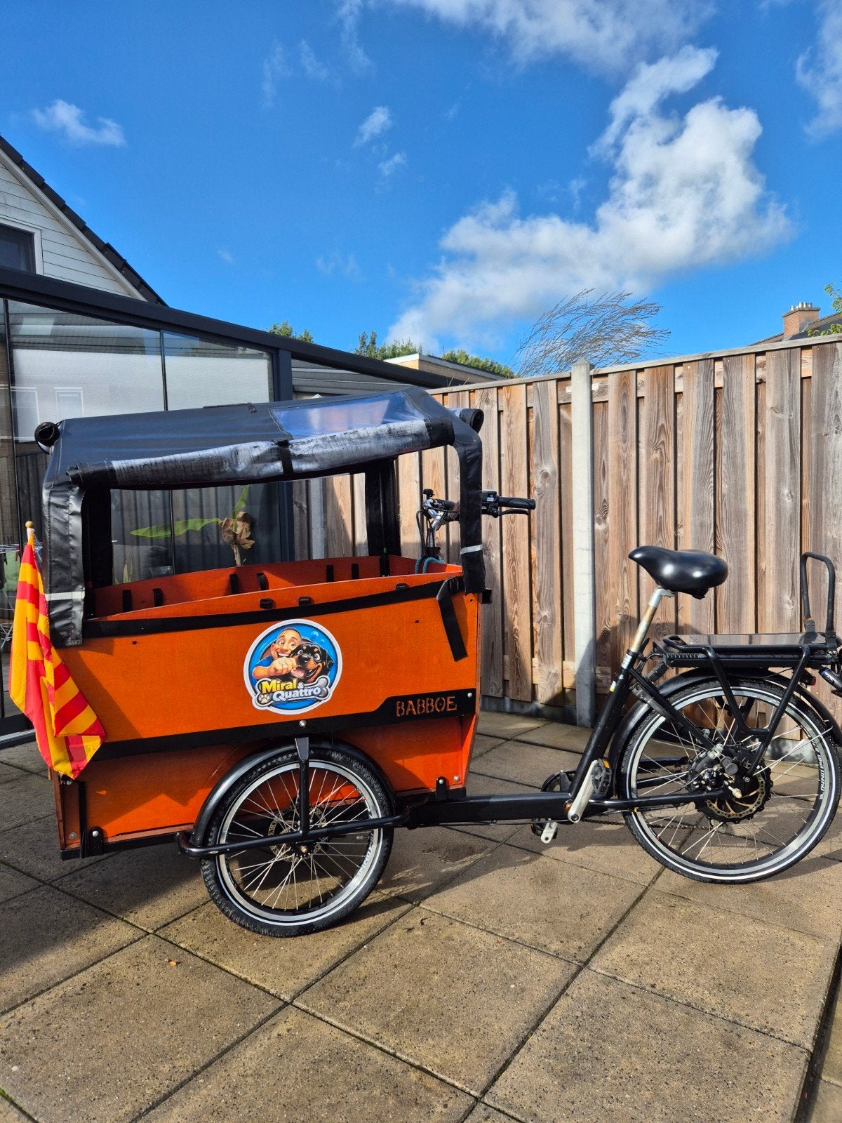 Babboe Max-E bakfiets voor 6 kinderen met huif, Fietsen en Brommers, 4 kinderen of meer, Gebruikt, Ophalen of Verzenden, Elektrisch