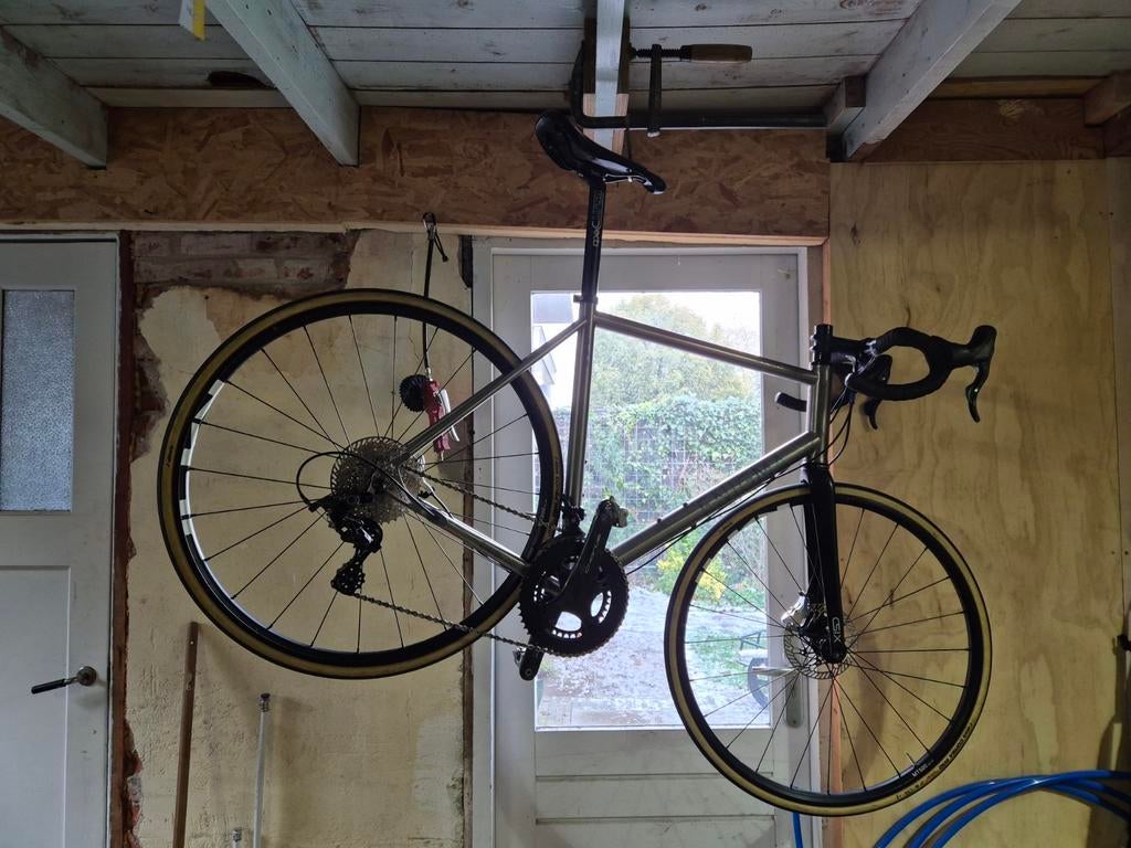 Enigma Evoke Titanium Racefiets - Campagnolo Chorus, Ophalen