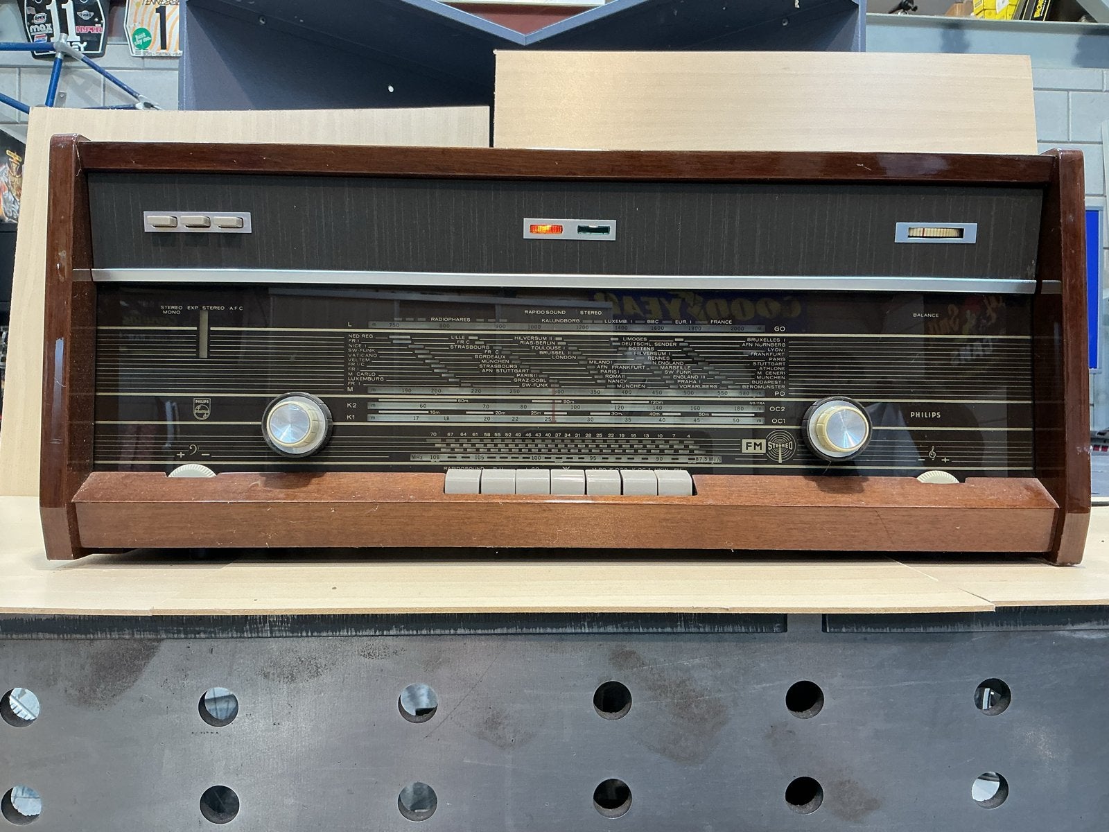 Vintage Philips buizenradio, Ophalen, Gebruikt, Radio