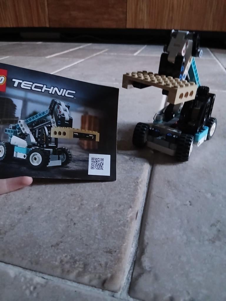 LEGO 42133 Technic verreiker, Ophalen of Verzenden, Zo goed als nieuw