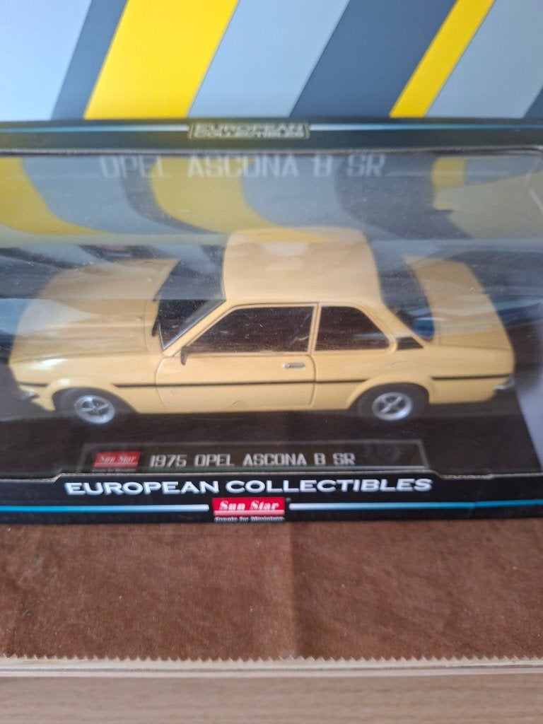 opel ascona  b  1 op 18, Hobby en Vrije tijd, Modelauto's | 1:18, Ophalen of Verzenden, Nieuw