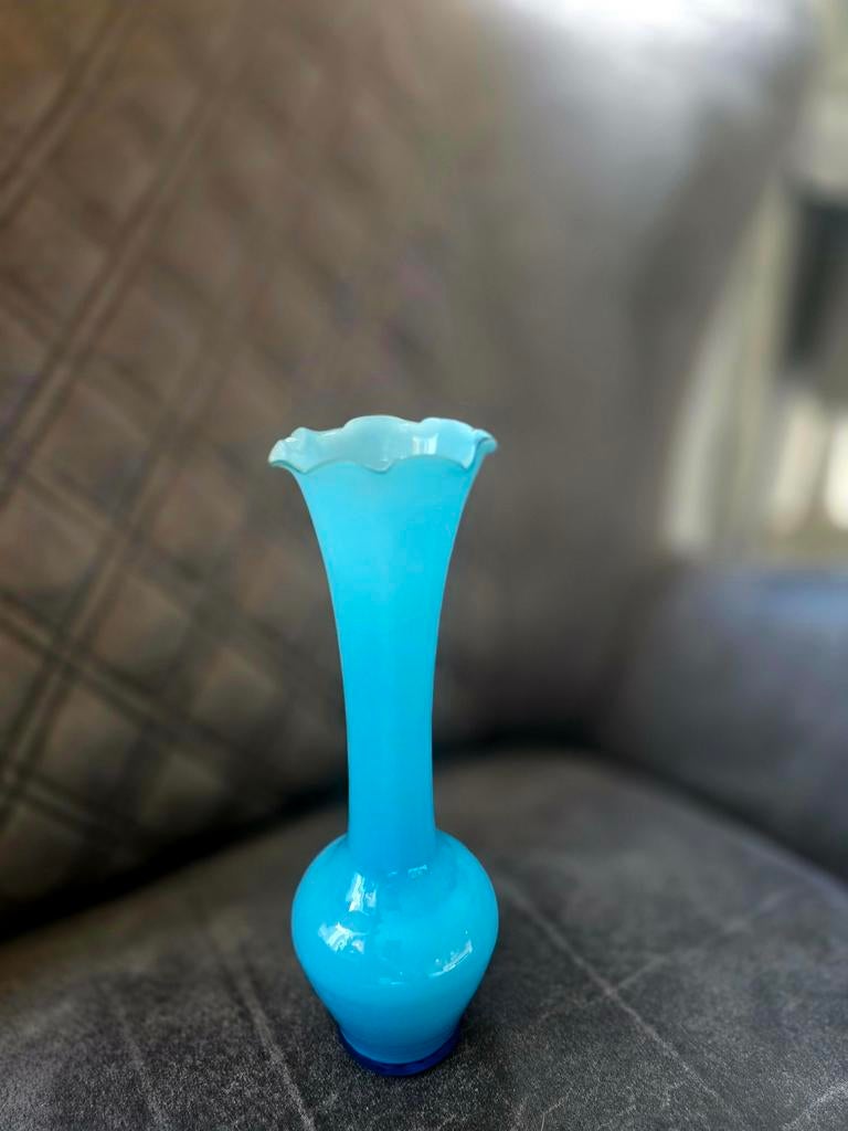Blauw opaline vaasje, Antiek en Kunst, Ophalen of Verzenden