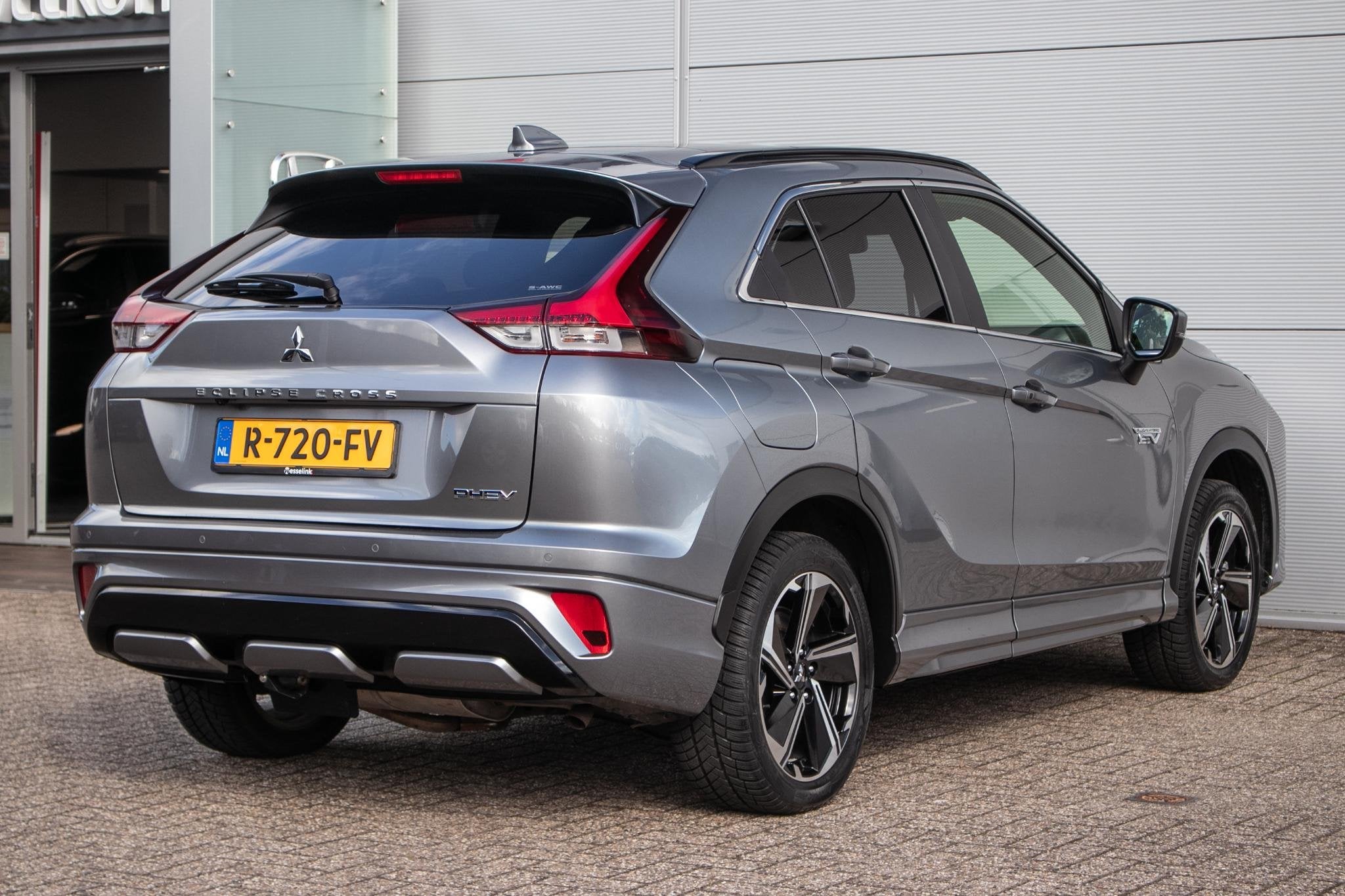 Mitsubishi Eclipse Cross 2.4 PHEV Prestige - Schuif/kantelda, Auto's, Automaat, 14 kWh, Euro 6, 4 cilinders