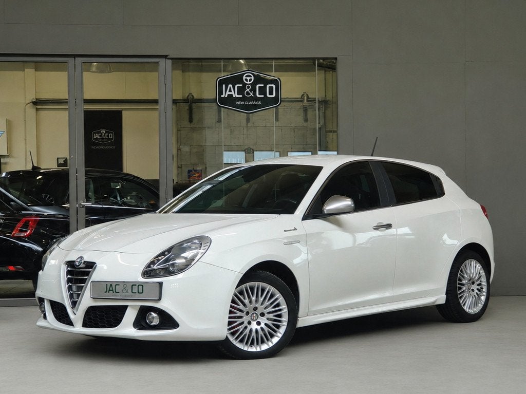 Alfa Romeo Giulietta 1.4 T Sportiva, Auto's, Alfa Romeo, Voorwielaandrijving, Gebruikt, Zwart, 4 cilinders