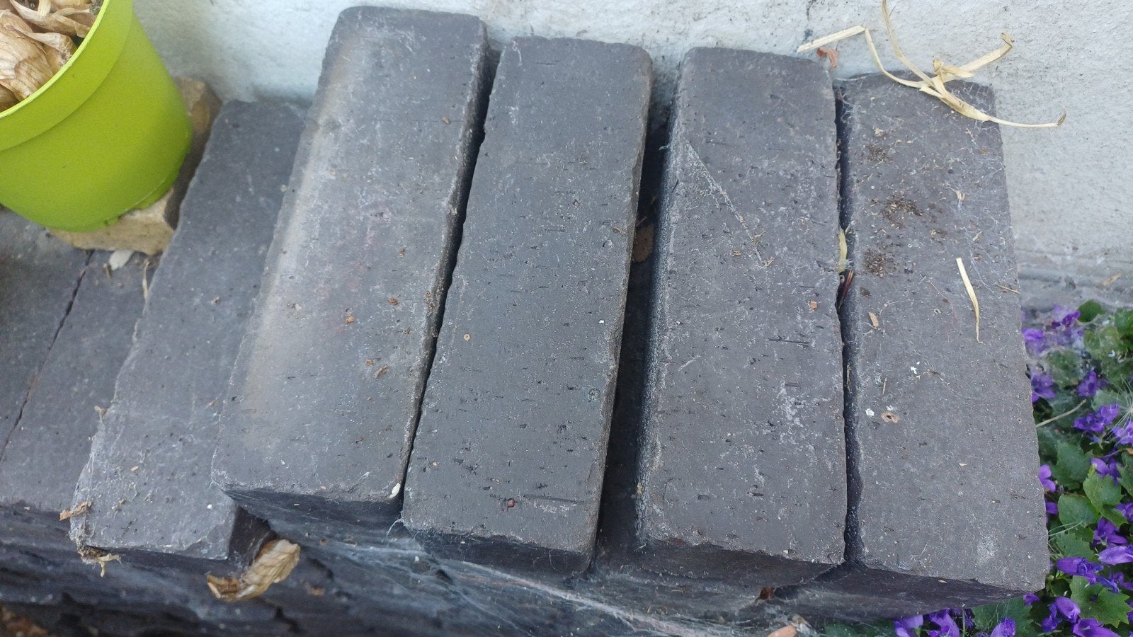 Waaltjes klinkers stenen zwart 138 stuks nieuw, Tuin en Terras, Ophalen, Nieuw