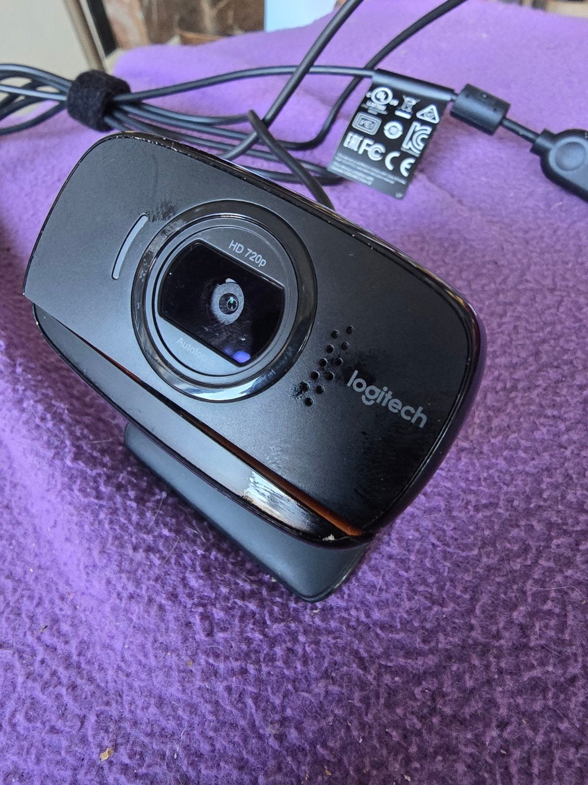 Logitech HD 720P Webcam met Handig Bevestigingsmechanisme, Computers en Software, Ophalen of Verzenden, Zo goed als nieuw, Bedraad