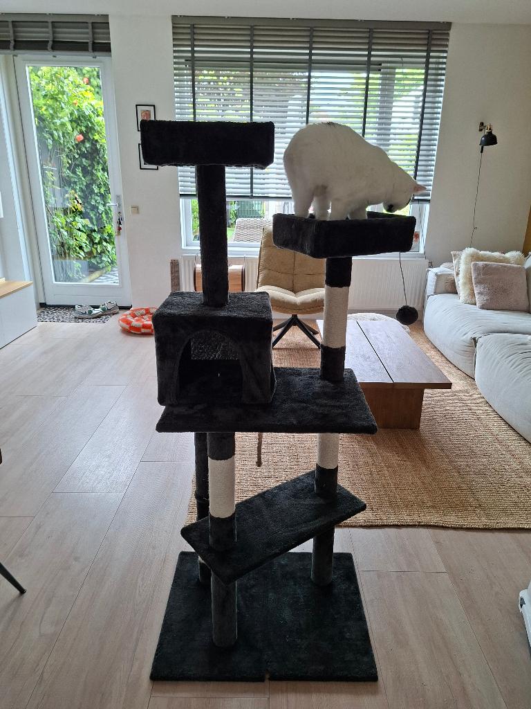 Katten krabpaal, Ophalen, Zo goed als nieuw, Krabpaal